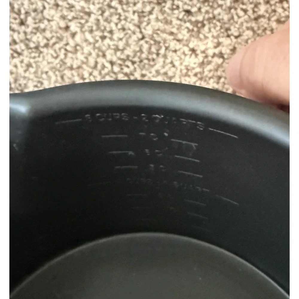 Pampered Chef Micro Cooker Microwave Steamer Large 8 Cup 2 Quart 2778 Black
